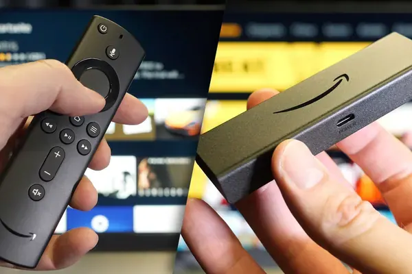 Mains tenant un Fire TV Stick et sa télécommande pour installer l’IPTV